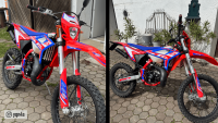 Système d'échappement Radical Stealth Système d'échappement Radical Stealth