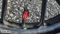 Le capuchon de valve Granate Le capuchon de valve Granate